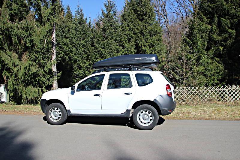 Dachbox 530 Liter auf einem Dacia Duster in Mannheim bei uns zu mieten