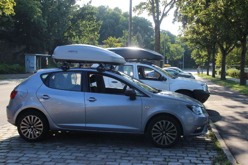 Mannheim: Dachbox 370 Liter auf einem SEAT Ibiza